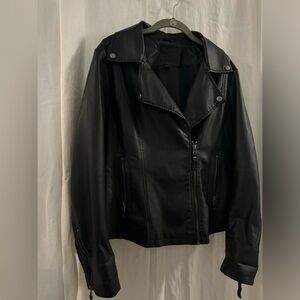 Max Studio faux leather jacket size Large